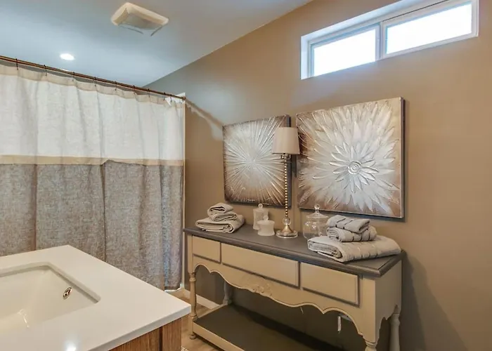 Stylish Mid Town Phoenix 1 Bdrm Holiday home