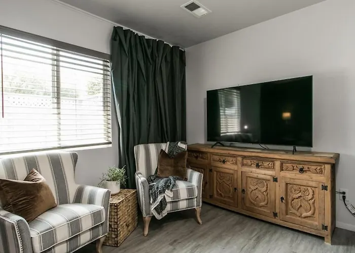 Stylish Mid Town Phoenix 1 Bdrm *