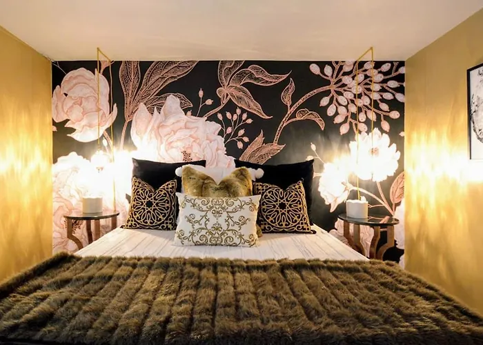 Stylish Mid Town Phoenix 1 Bdrm Holiday home *