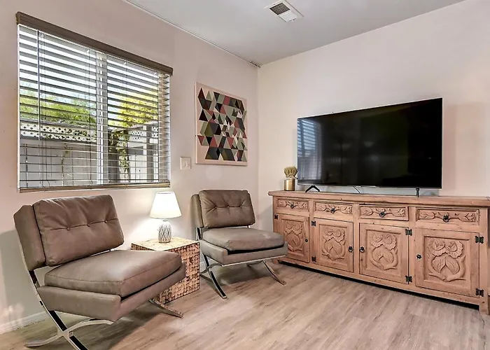 Holiday home Stylish Mid Town Phoenix 1 Bdrm *
