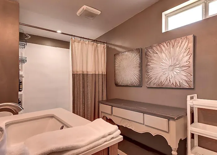 Stylish Mid Town Phoenix 1 Bdrm Holiday home *